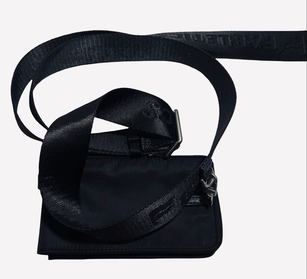 Fabletics Multipurpose Crossbody Clips - Picture 3 of 5